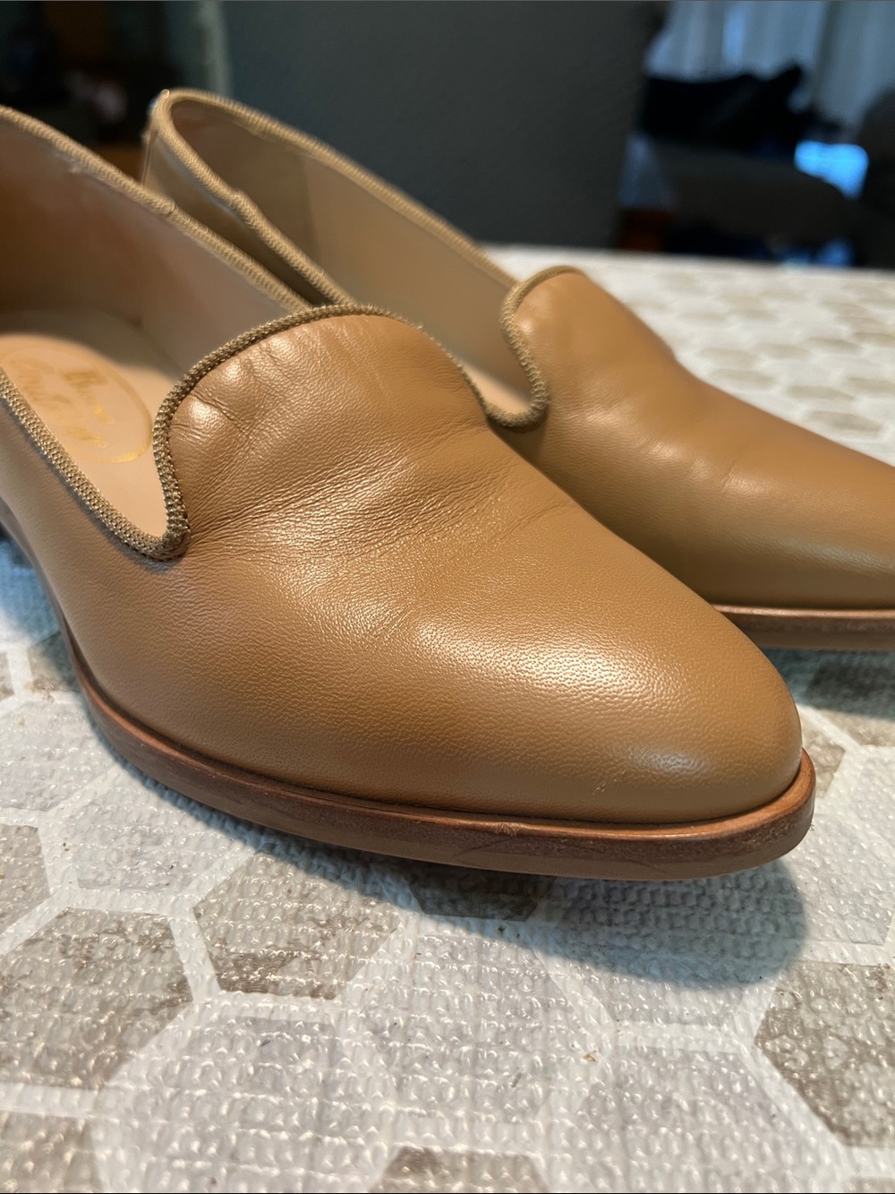 Women’s Brown’s Couture Leather Tan Loafers, sz EU 35.5